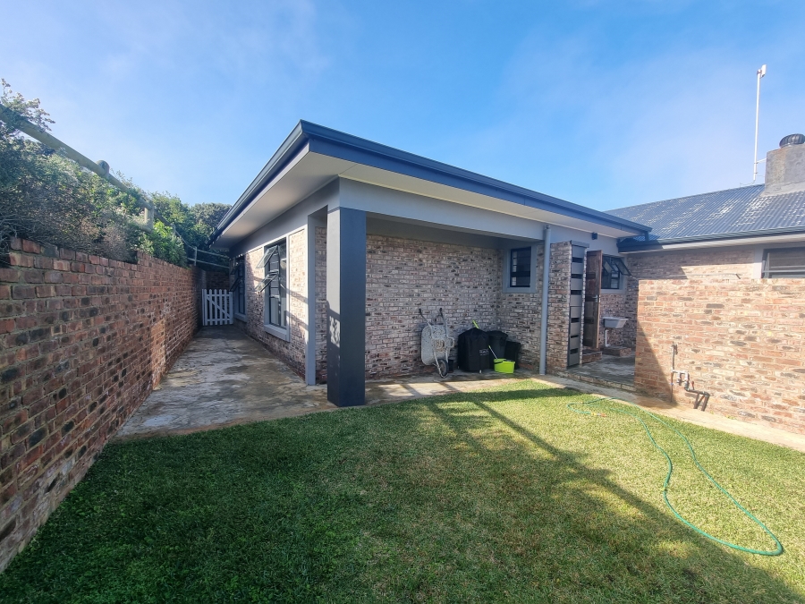 3 Bedroom Property for Sale in Dana Bay Western Cape